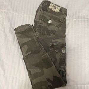 True Religion army cargo pant size 25